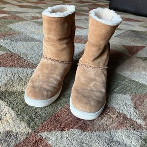 Woman’s Ugg boots